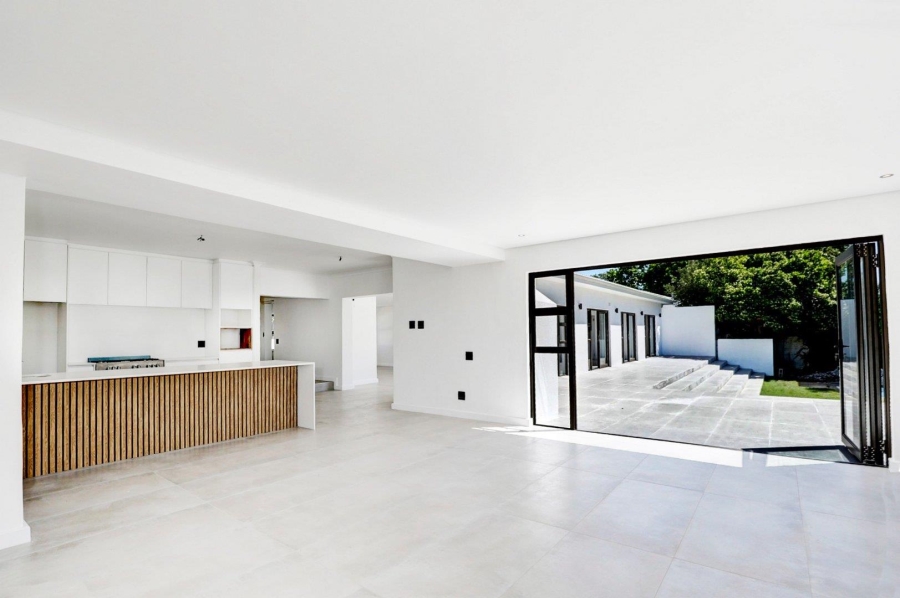 5 Bedroom Property for Sale in Welgemoed Western Cape